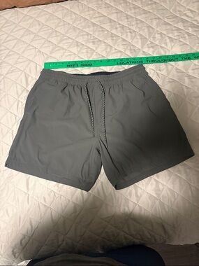 Men's dark green Athletic Drawstring Shorts